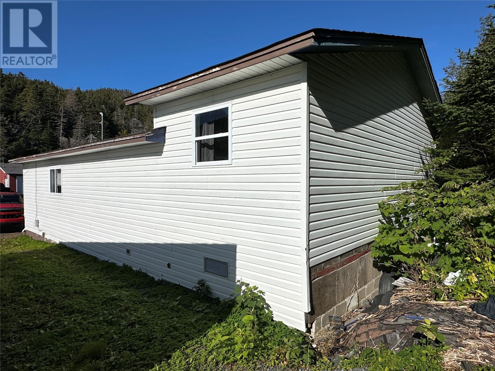 189 Ferndale Road Property Photo 2
