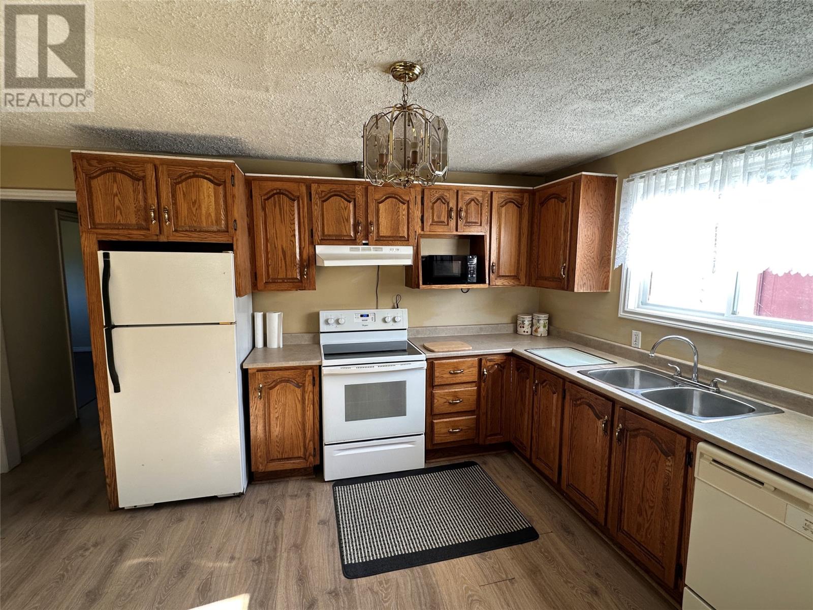 189 Ferndale Road Property Photo 8