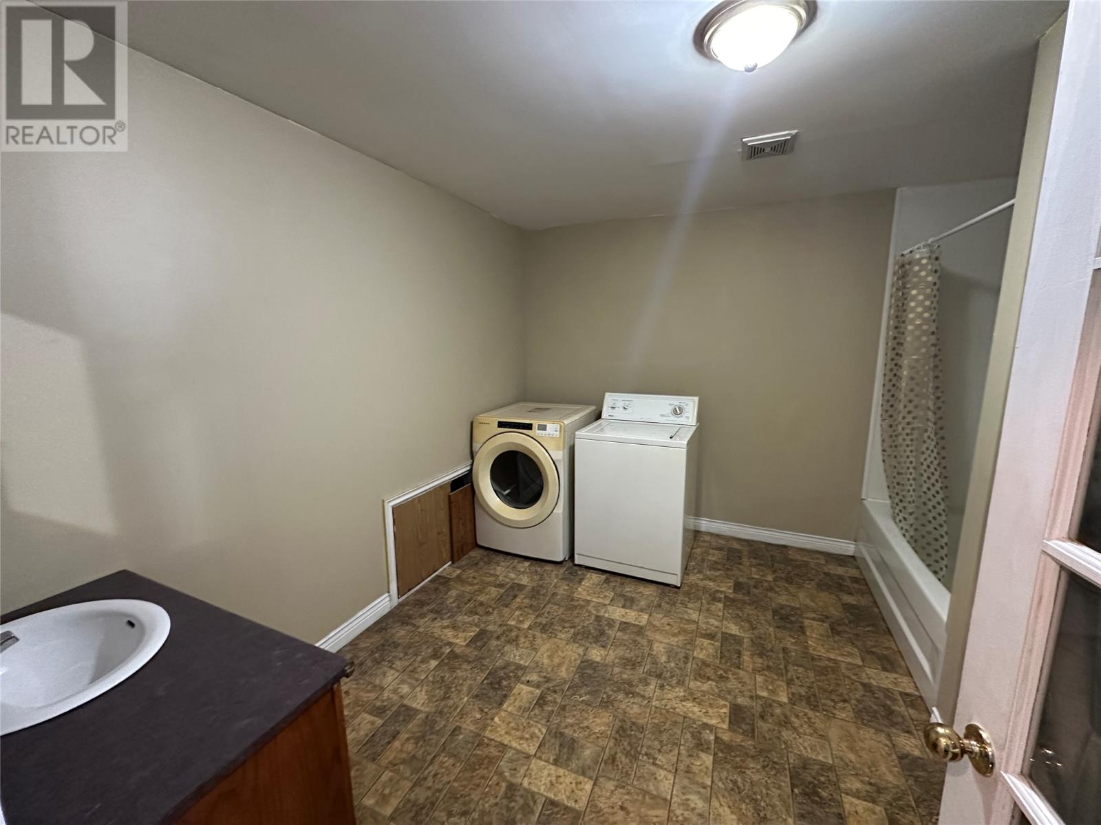 189 Ferndale Road Property Photo 17