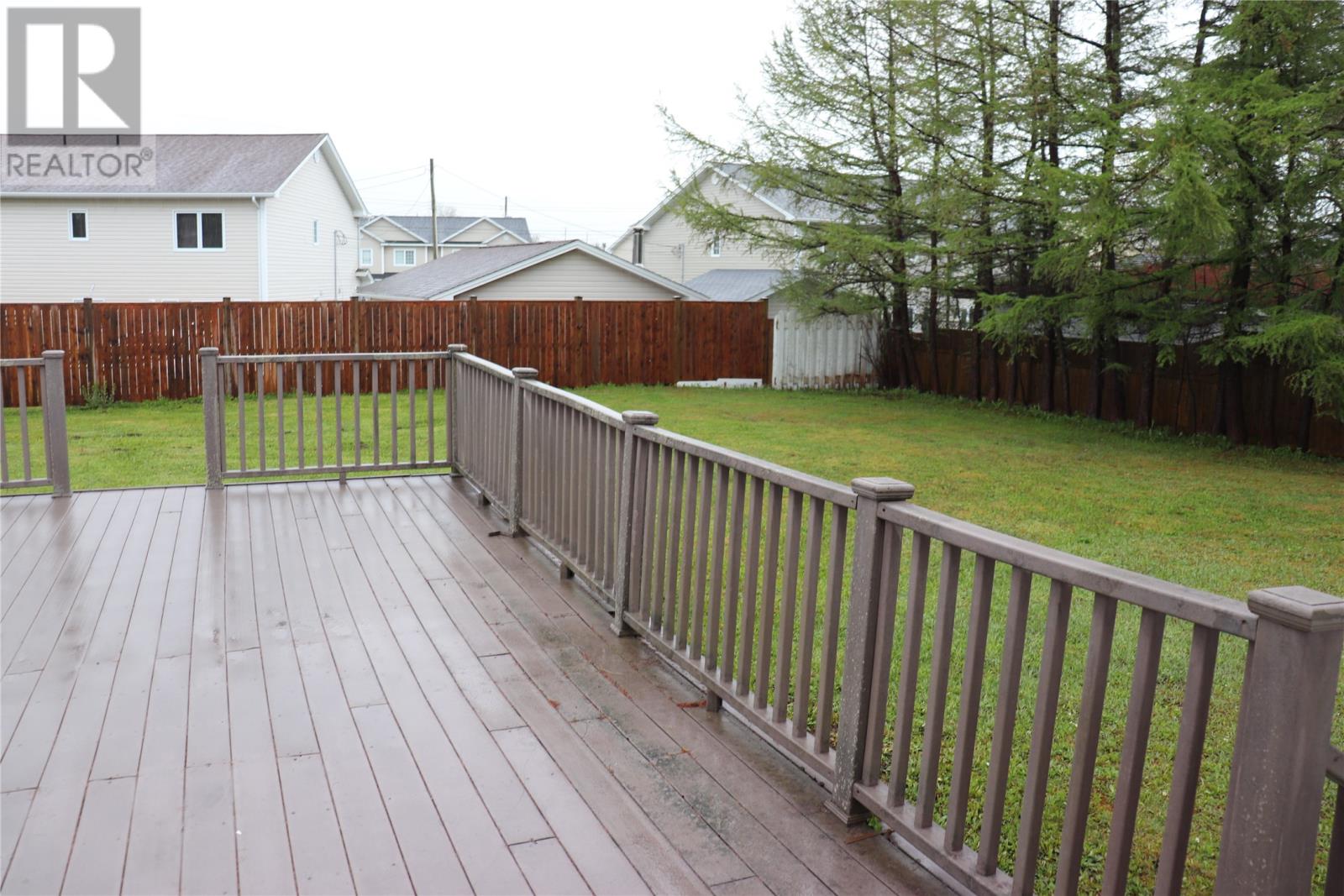 96 Colonial Avenue Property Photo 3