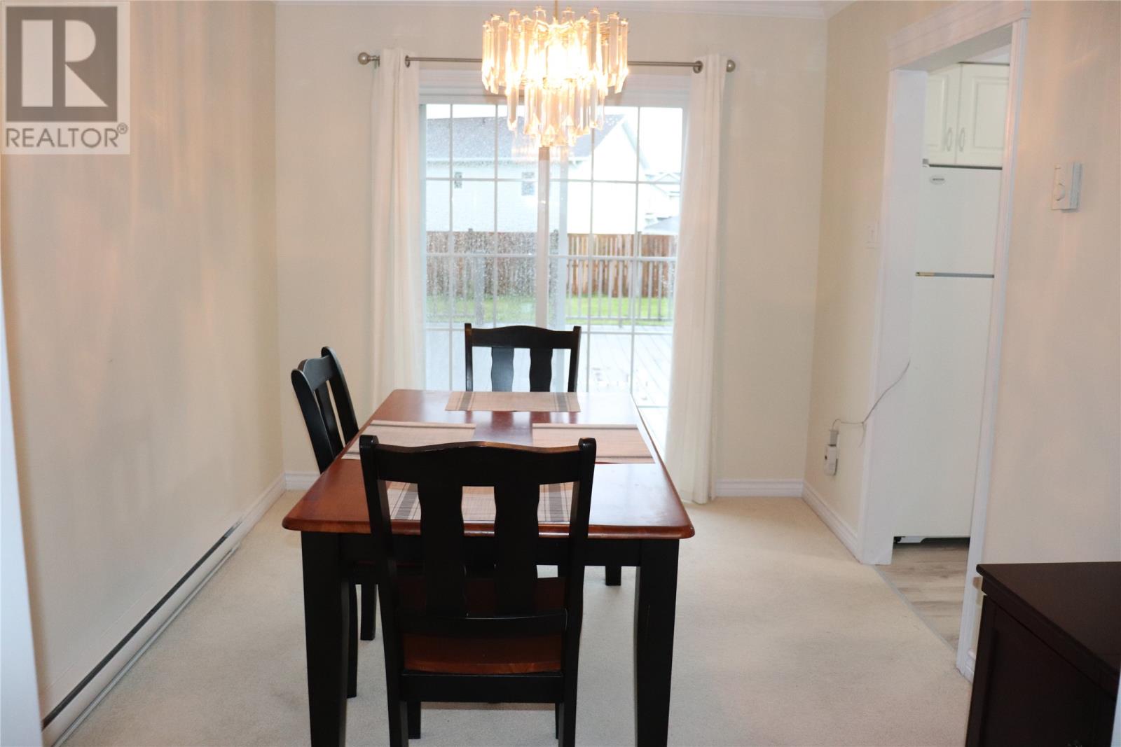 96 Colonial Avenue Property Photo 11