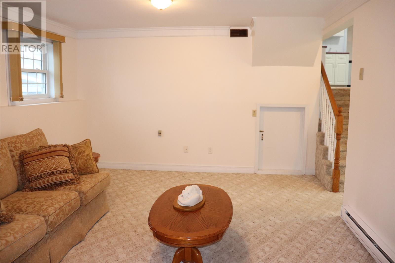 96 Colonial Avenue Property Photo 19
