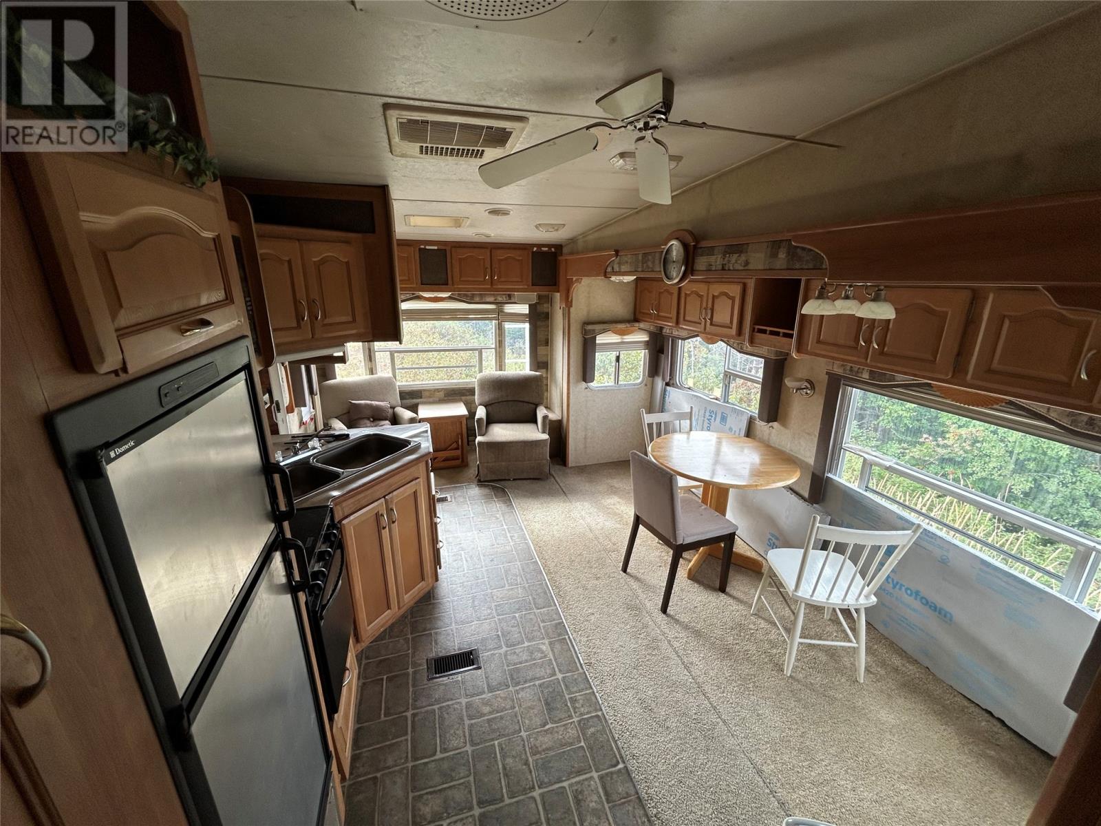 13 Junction Road Property Photo 14