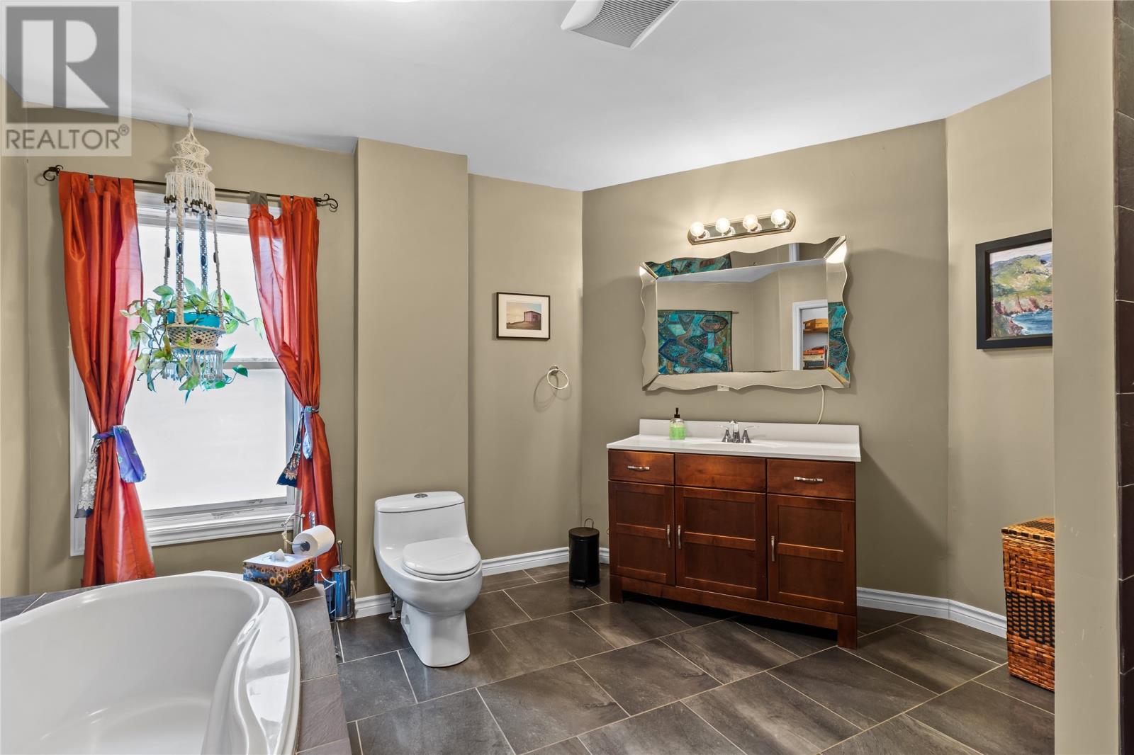 176 Gower Street Property Photo 21