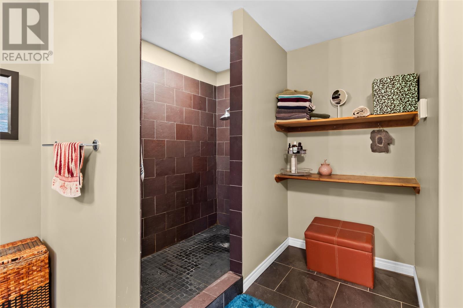 176 Gower Street Property Photo 23