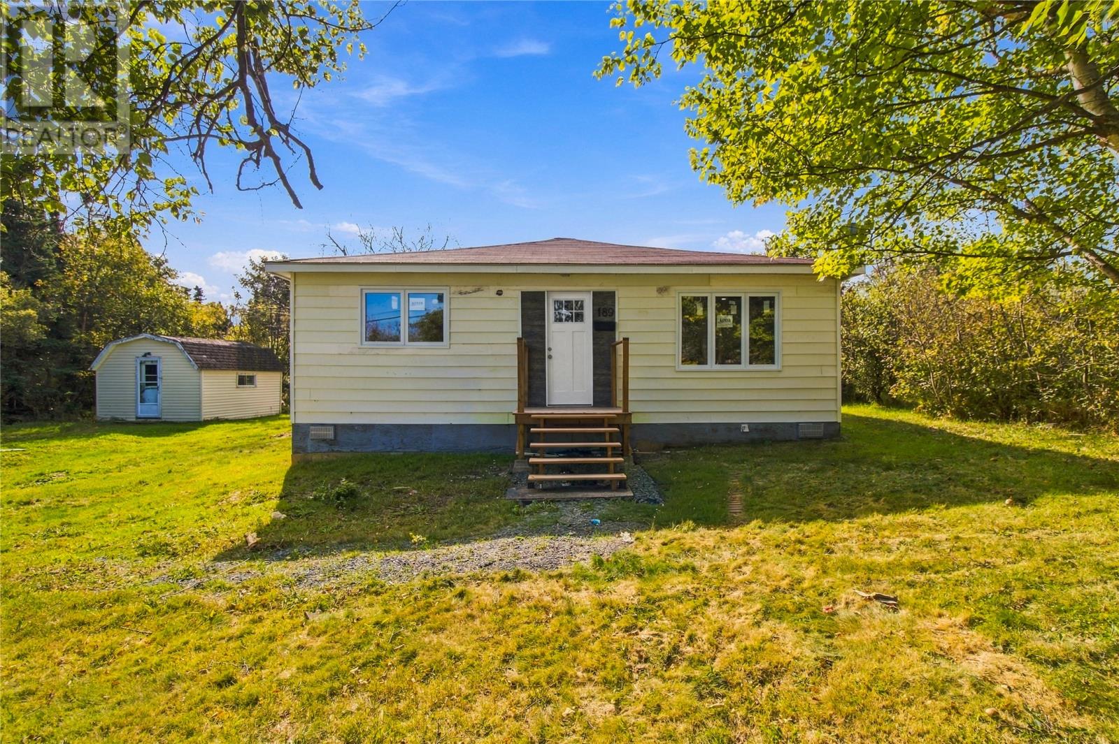 189 Quigleys Line Property Photo 1
