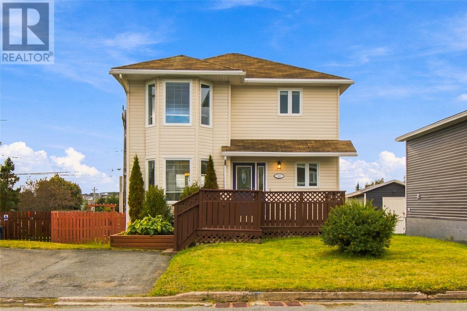 10 Clevedon Crescent Property Photo 1