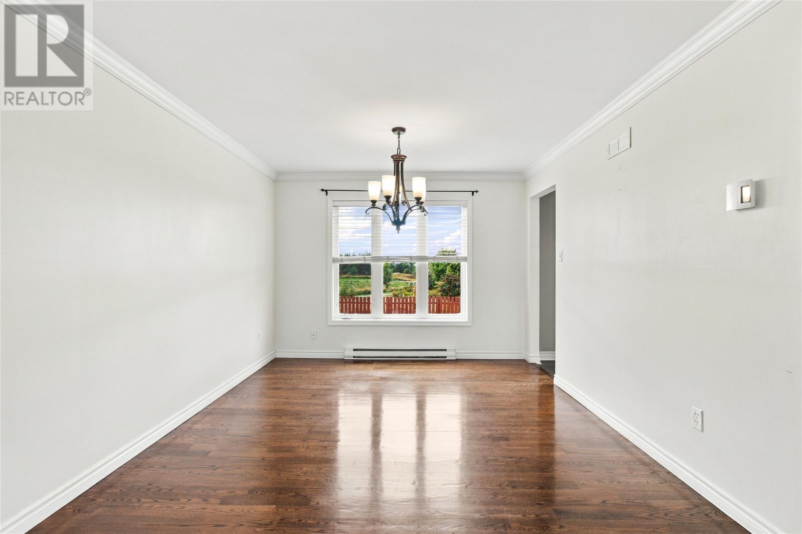 10 Clevedon Crescent Property Photo 5