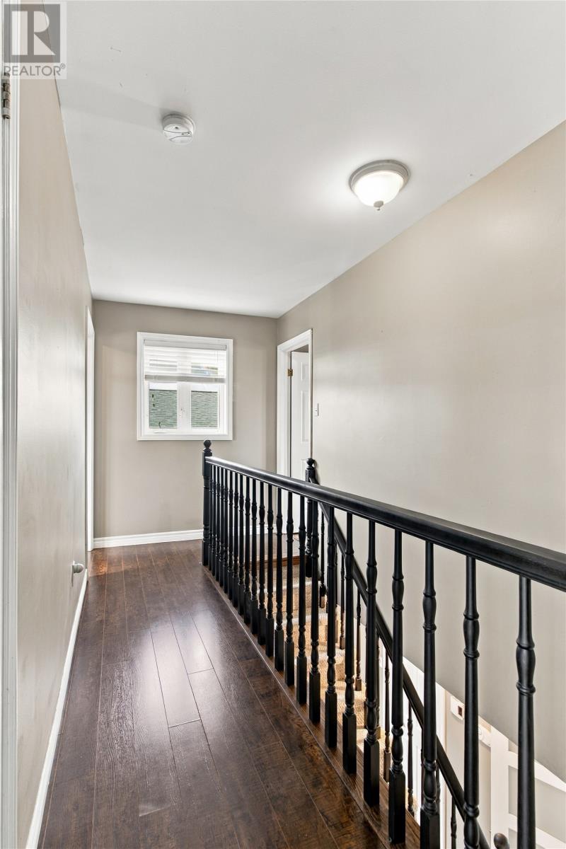 10 Clevedon Crescent Property Photo 10