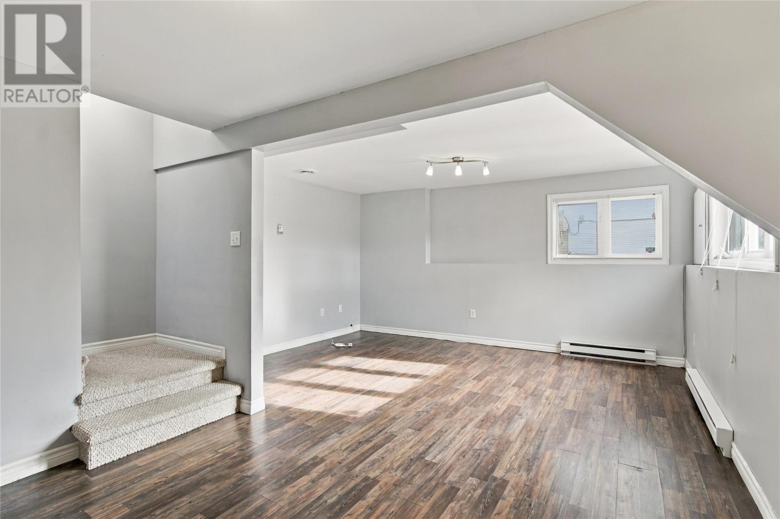 10 Clevedon Crescent Property Photo 18