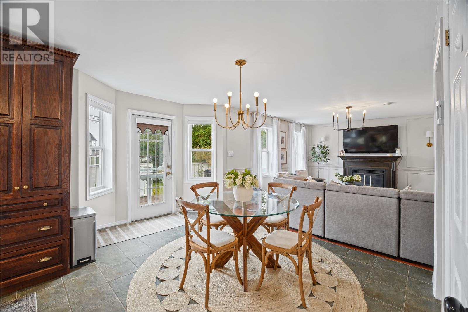 84 Gil Eannes Drive Property Photo 8