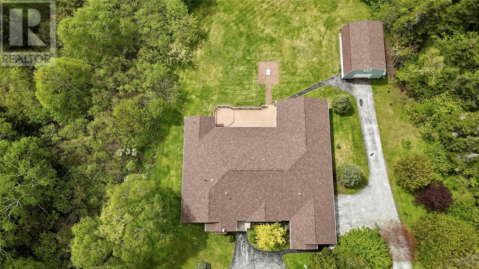 6 Tamarack Street Property Photo 4