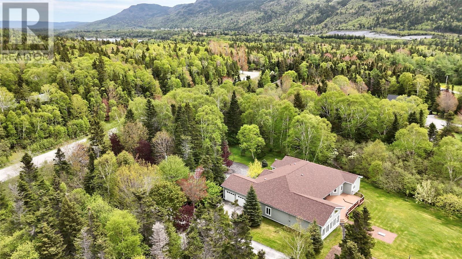 6 Tamarack Street Property Photo 6