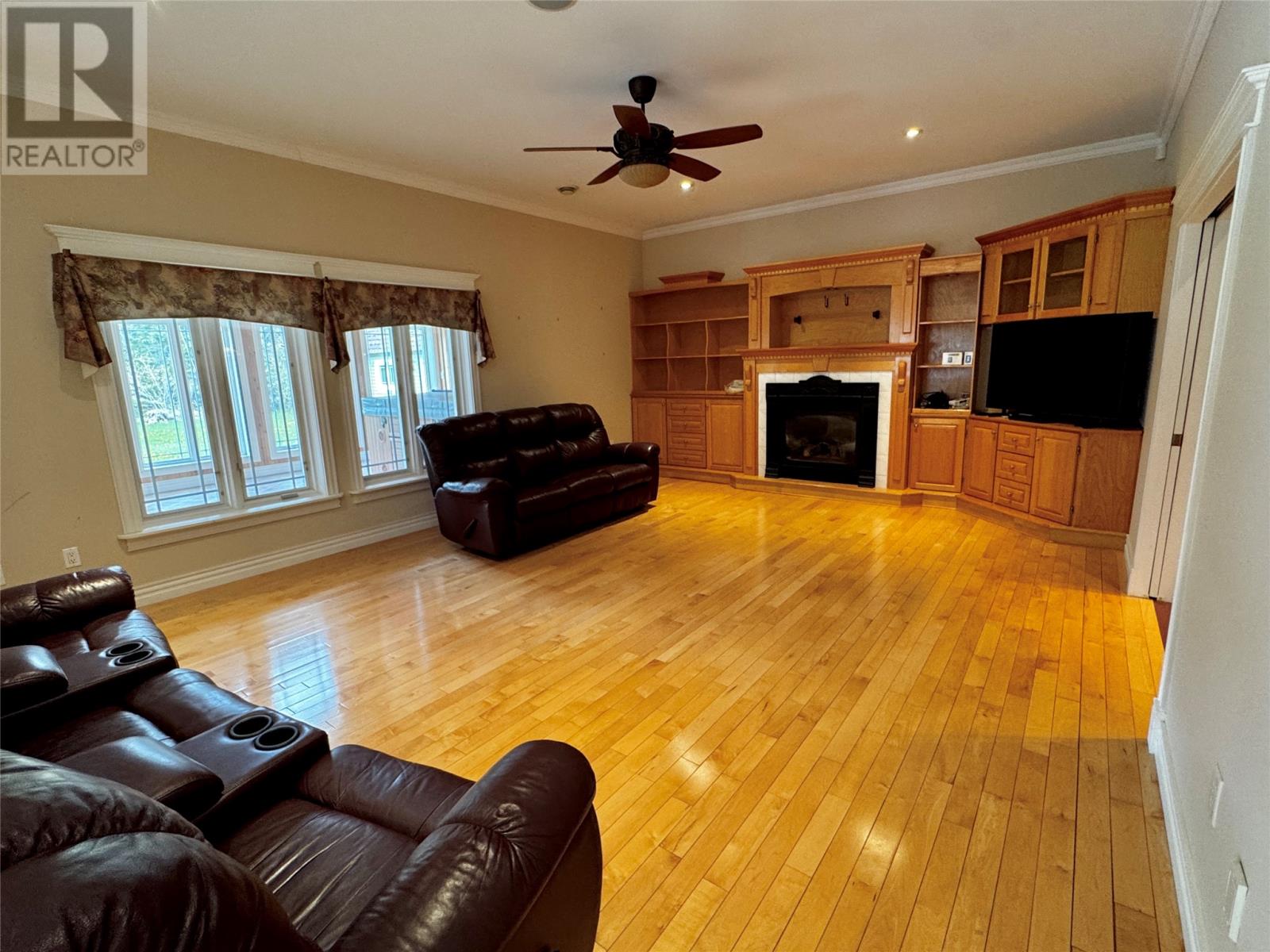 6 Tamarack Street Property Photo 21