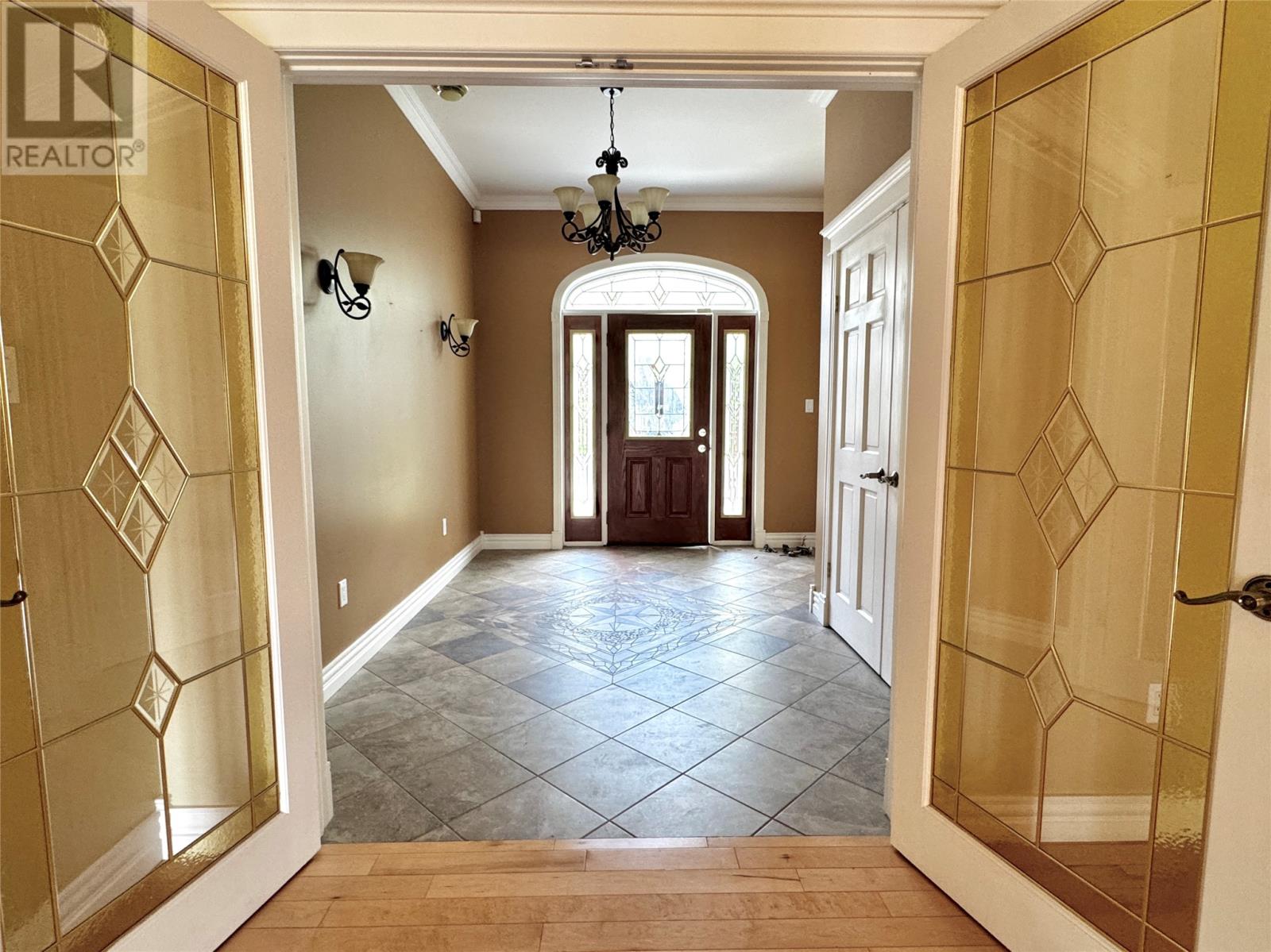 6 Tamarack Street Property Photo 32