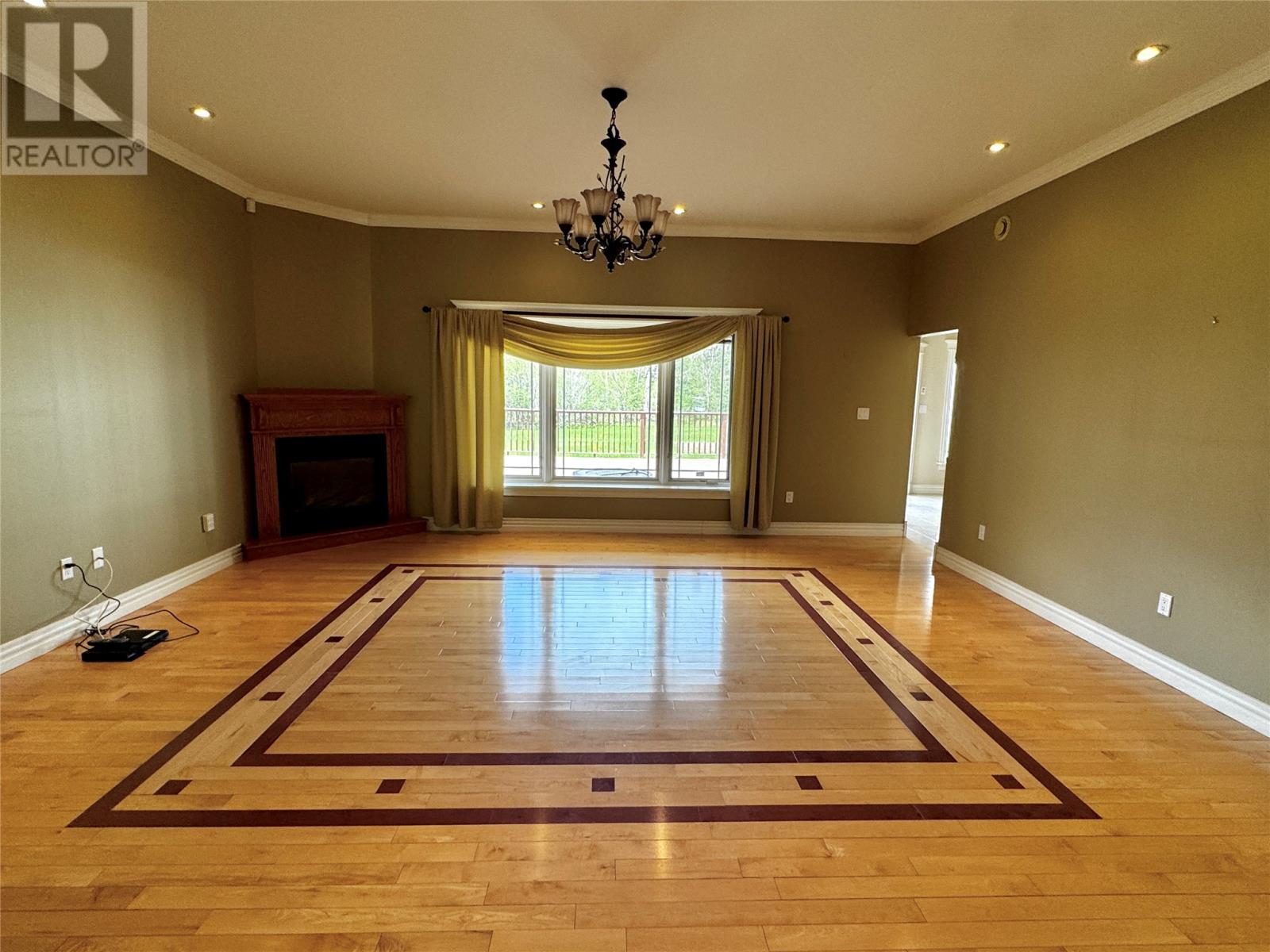 6 Tamarack Street Property Photo 34