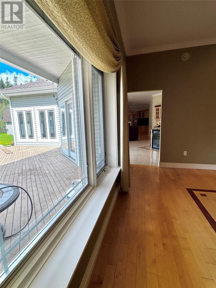 6 Tamarack Street Property Photo 37