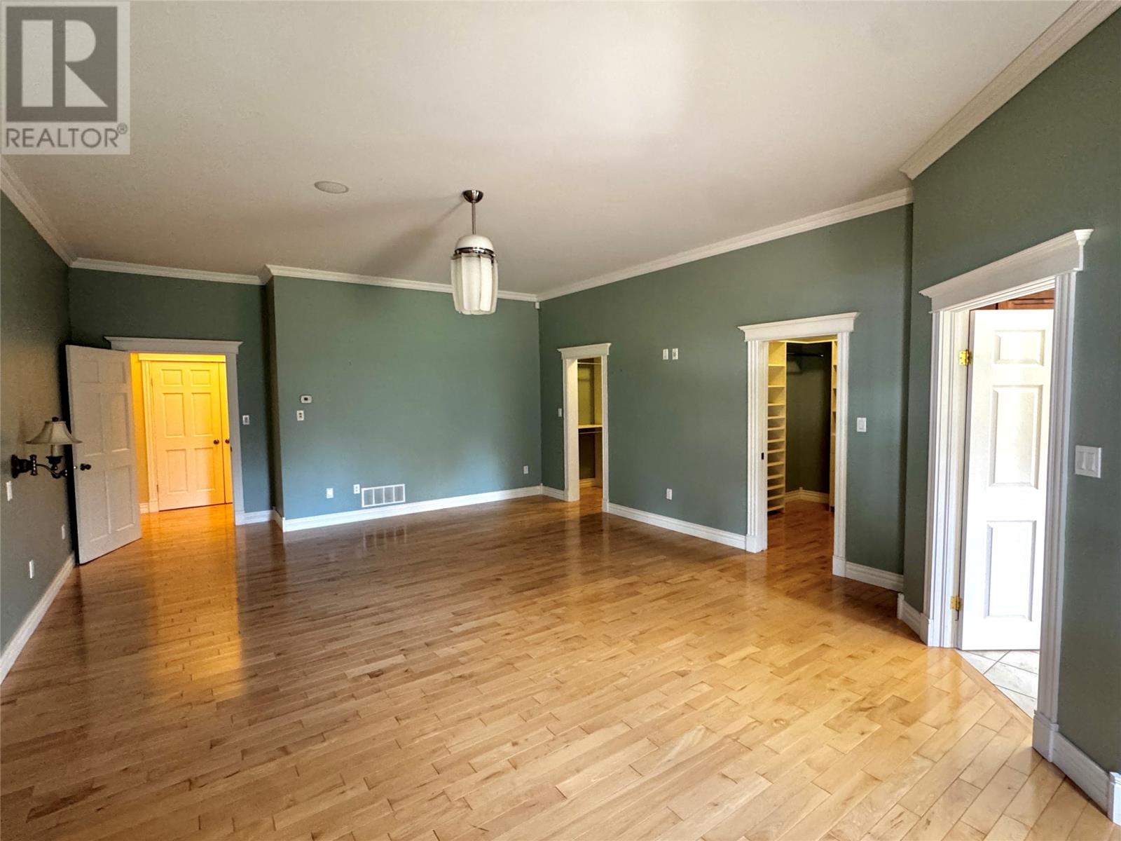 6 Tamarack Street Property Photo 39