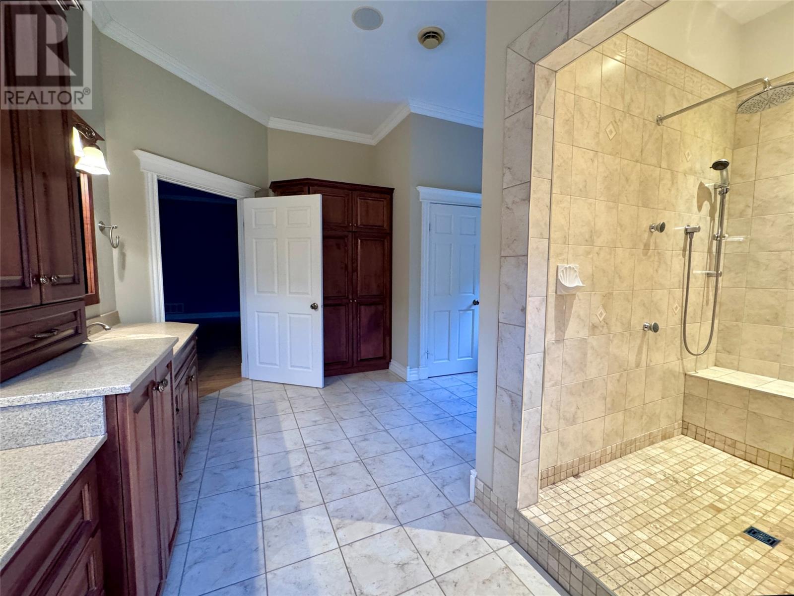 6 Tamarack Street Property Photo 41