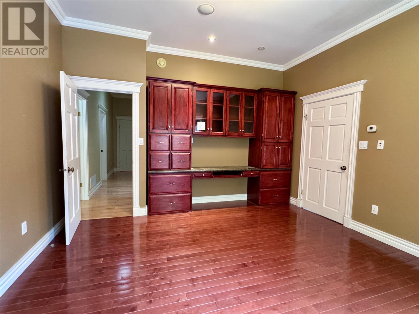 6 Tamarack Street Property Photo 44