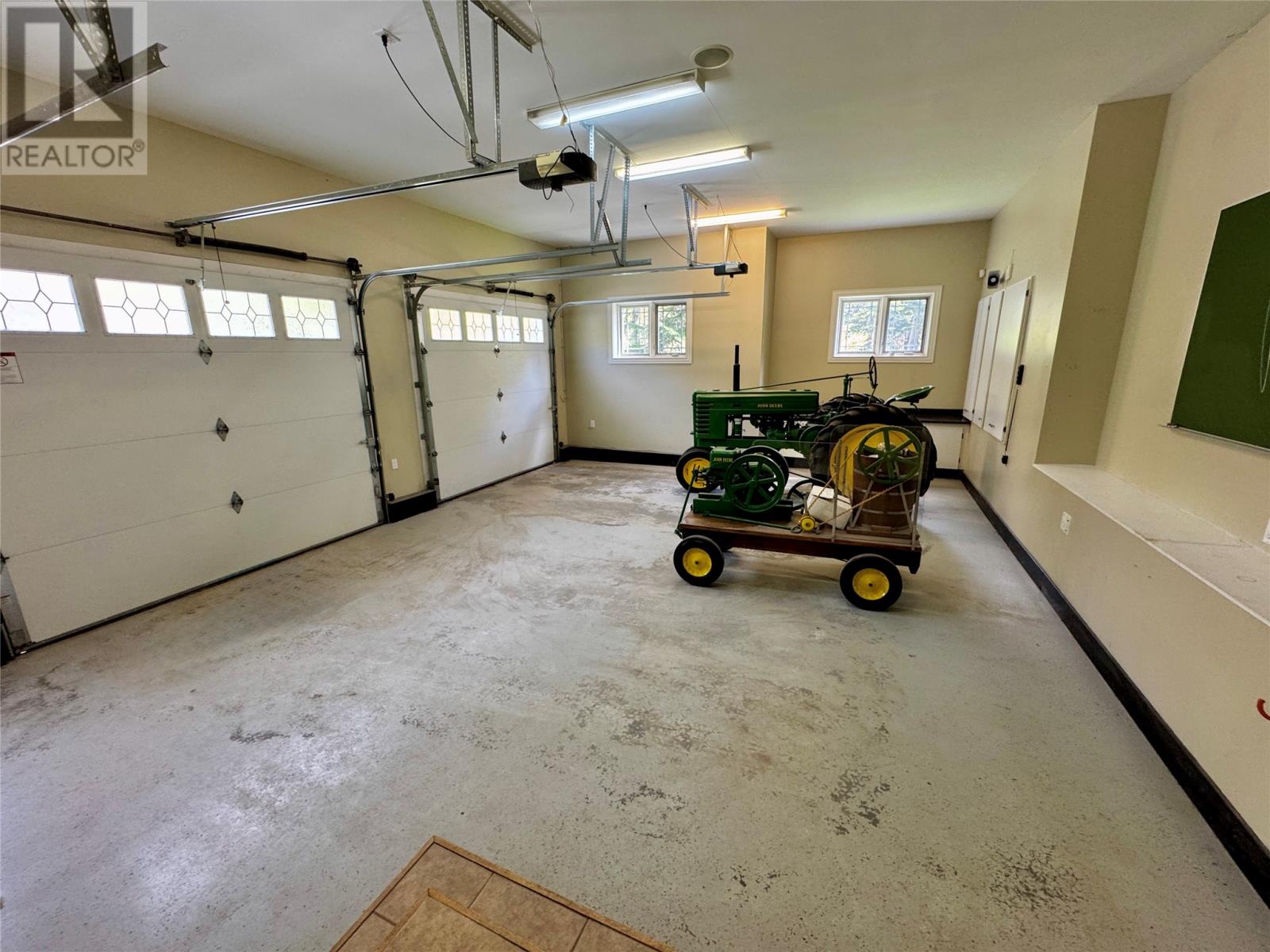 6 Tamarack Street Property Photo 50