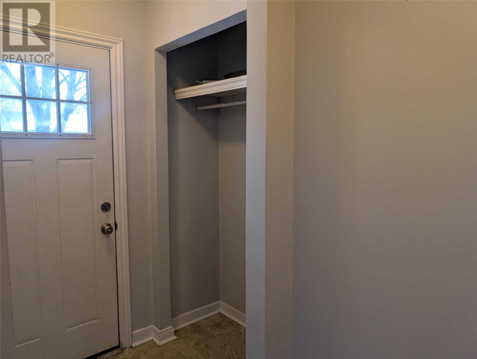 32 Dundas Street Property Photo 4