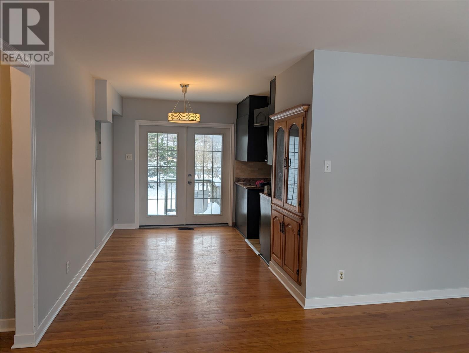 32 Dundas Street Property Photo 11