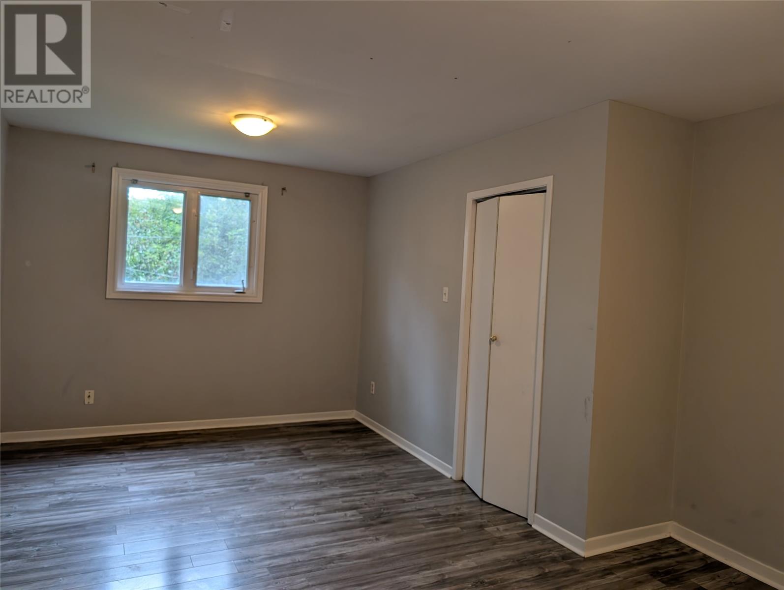 32 Dundas Street Property Photo 18