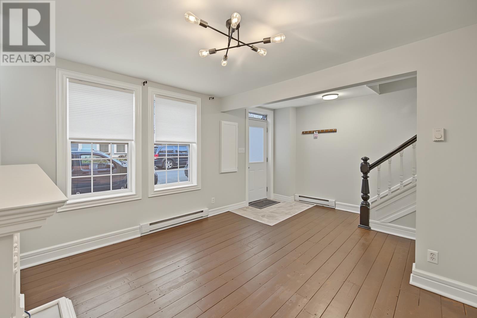 66 Colonial Street Property Photo 10