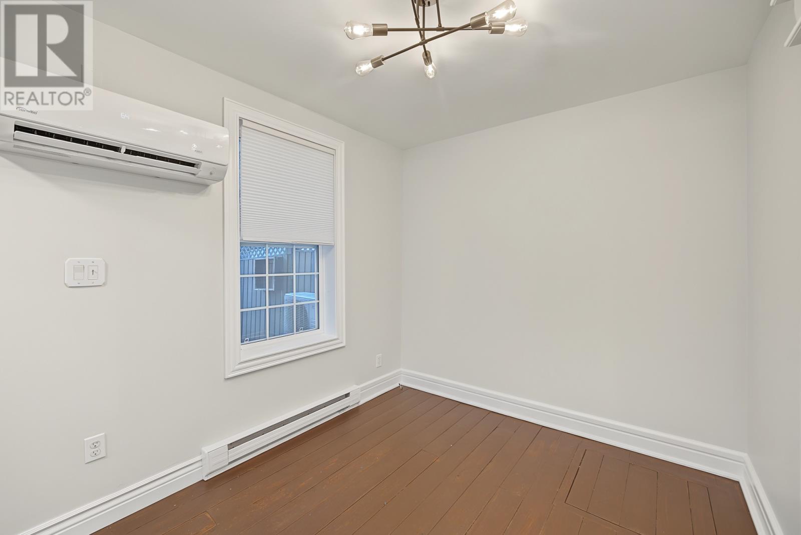 66 Colonial Street Property Photo 15