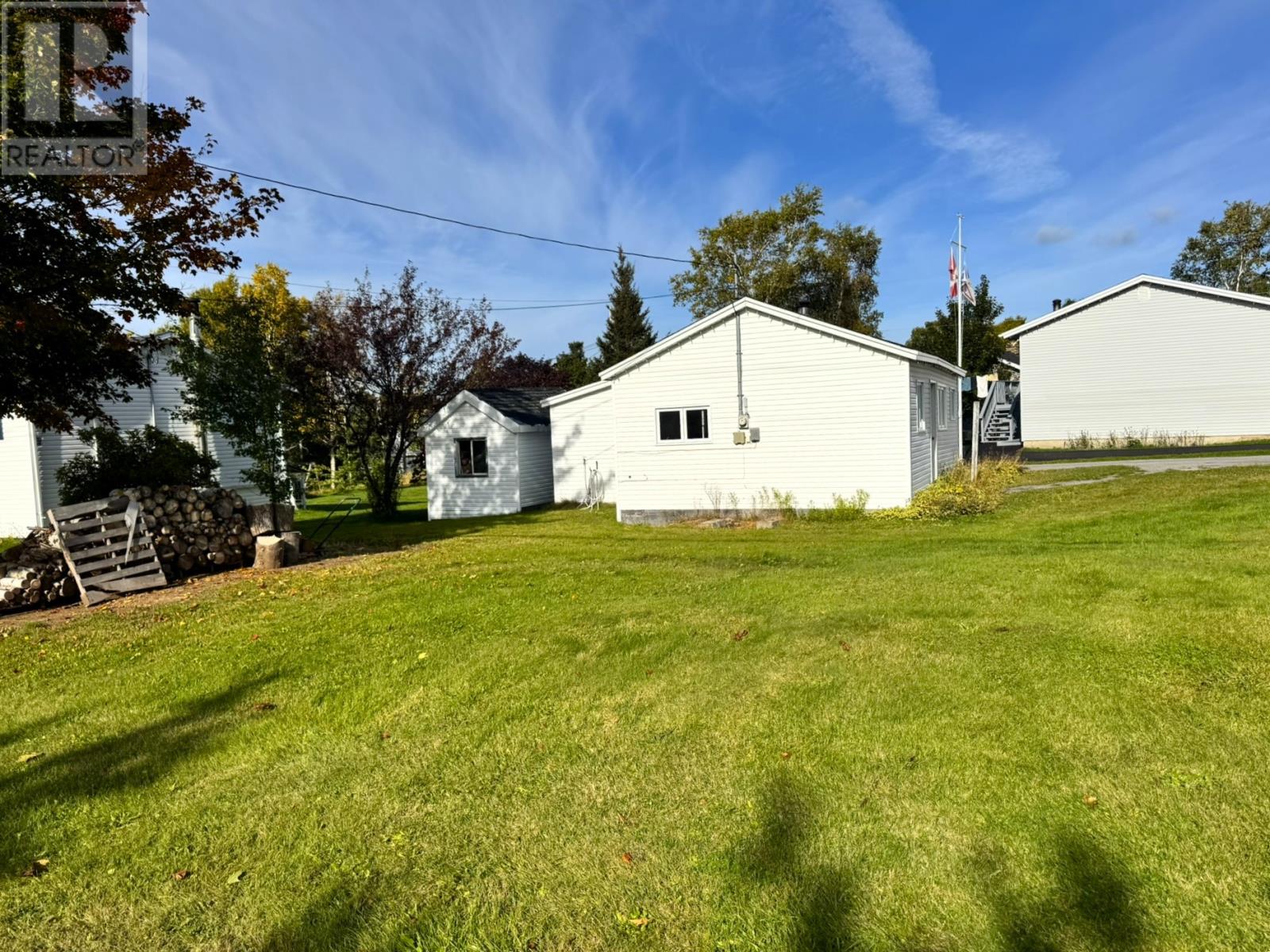 113 Midland Row Property Photo 3
