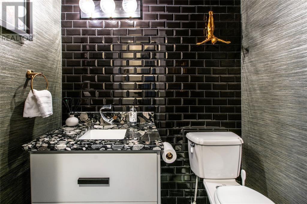 56 Queens Road Property Photo 15