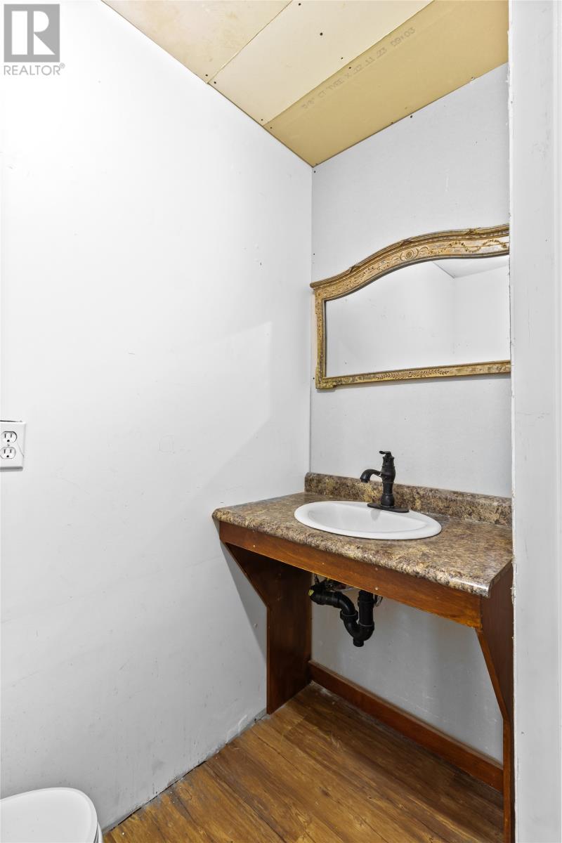 21 Veterans Way Property Photo 6