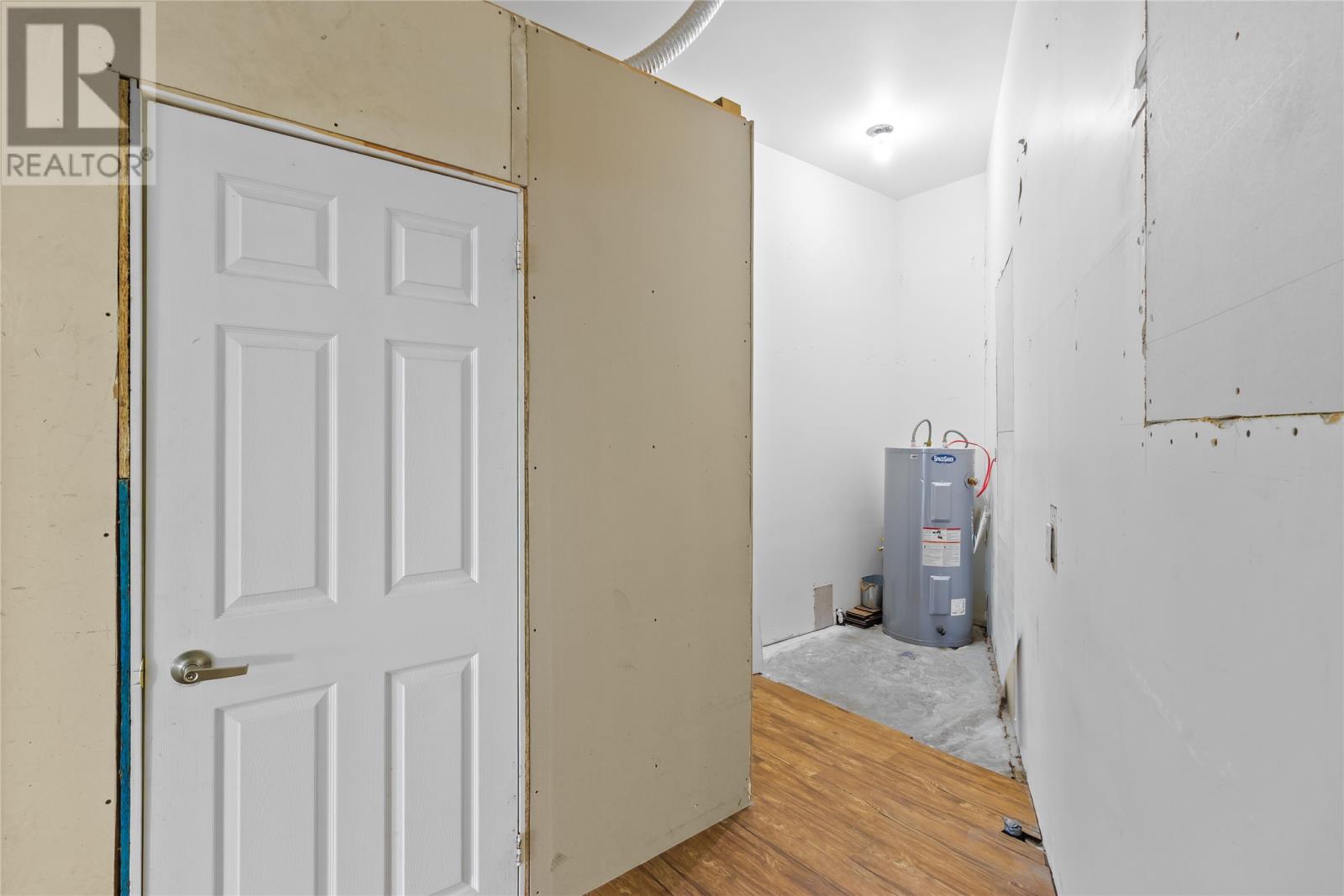 21 Veterans Way Property Photo 7