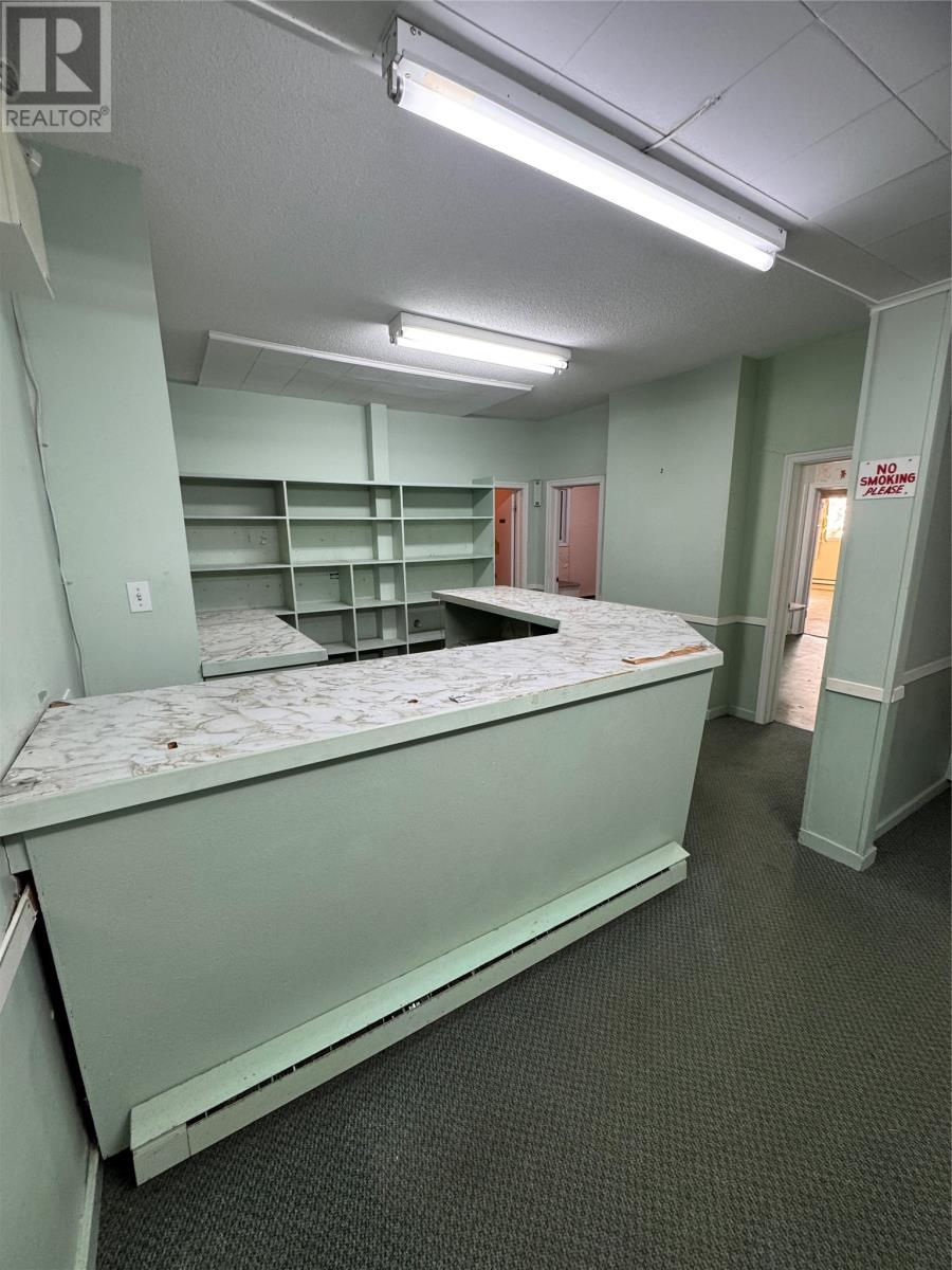 325 Hamilton Avenue Property Photo 3