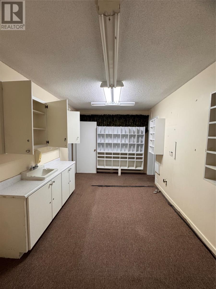 325 Hamilton Avenue Property Photo 4