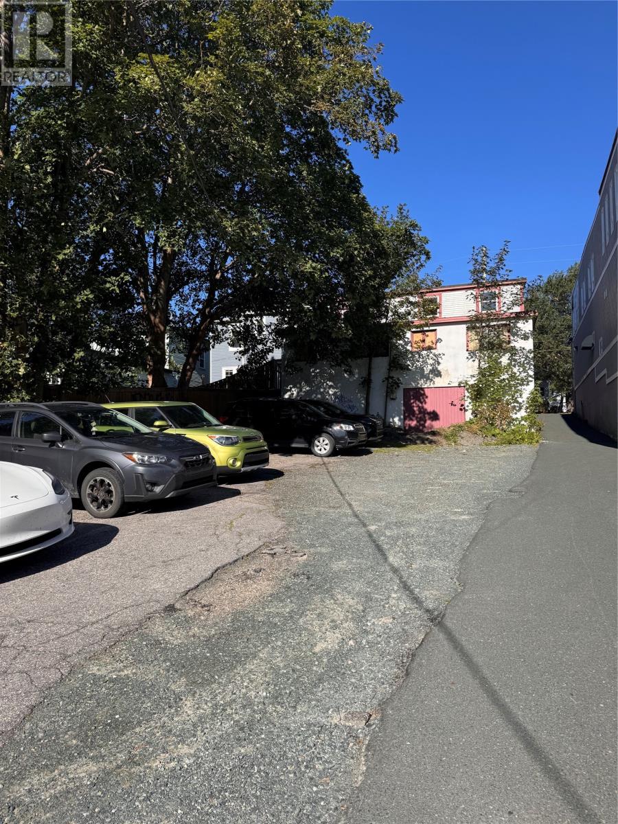 325 Hamilton Avenue Property Photo 8