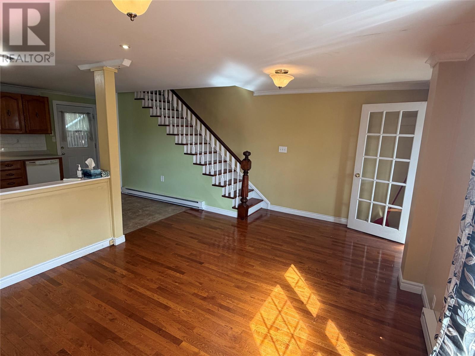 30 Monroe Street Property Photo 5