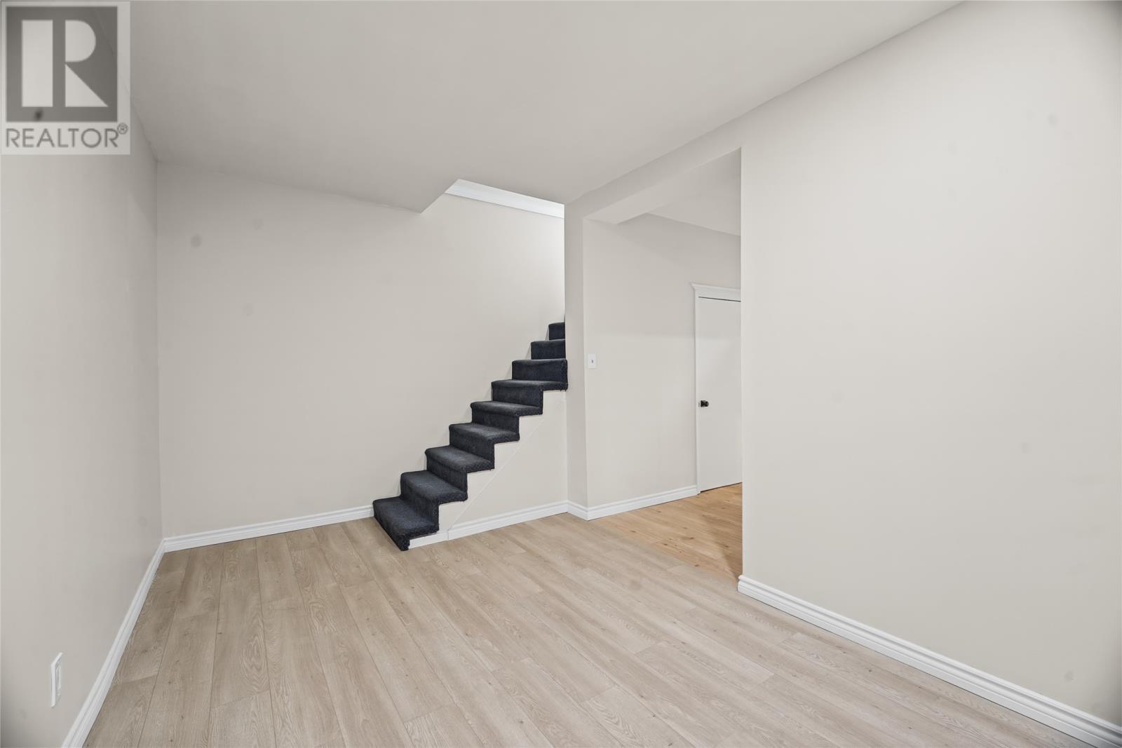 11 Steer Street Property Photo 17