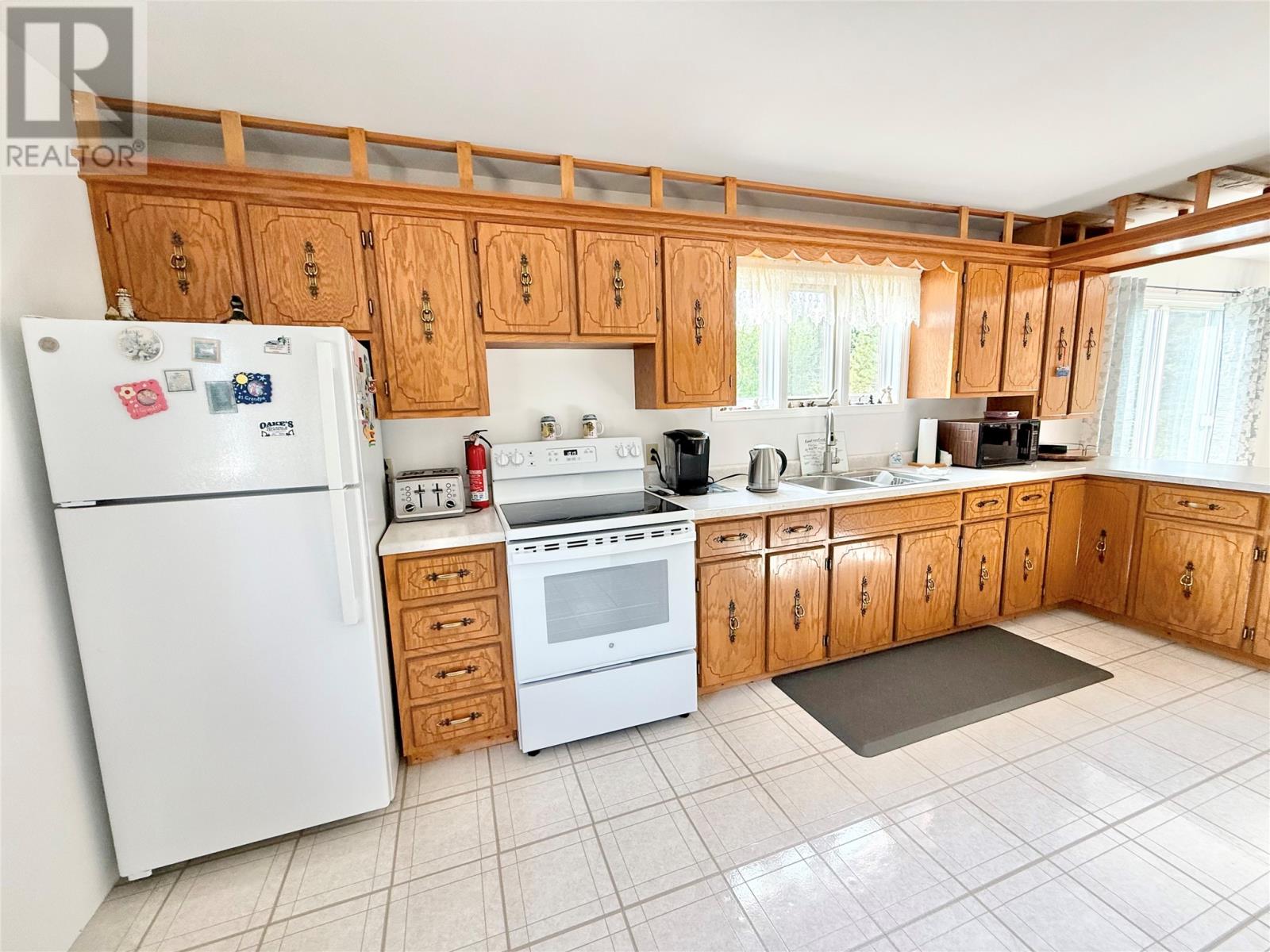 24 Main Road Property Photo 15