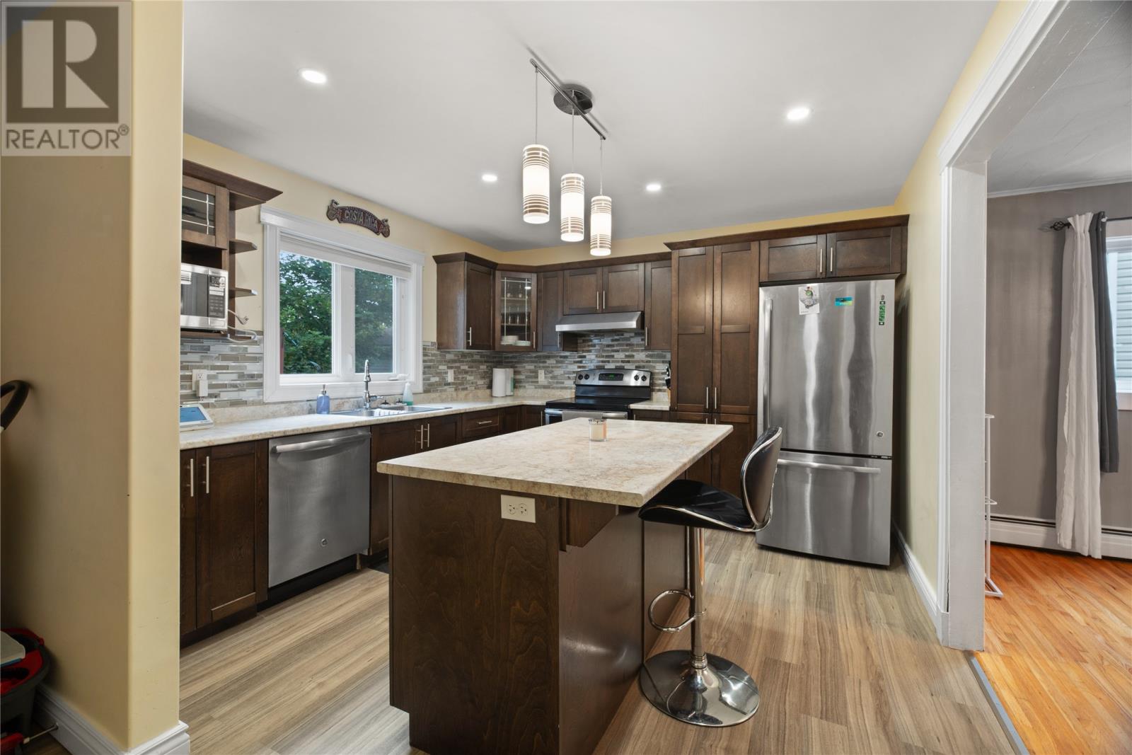 84 Park Avenue Property Photo 7