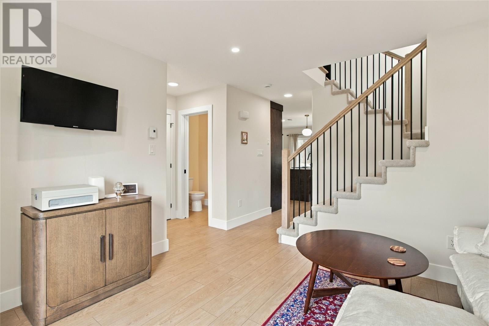 58 Lilac Crescent Property Photo 5