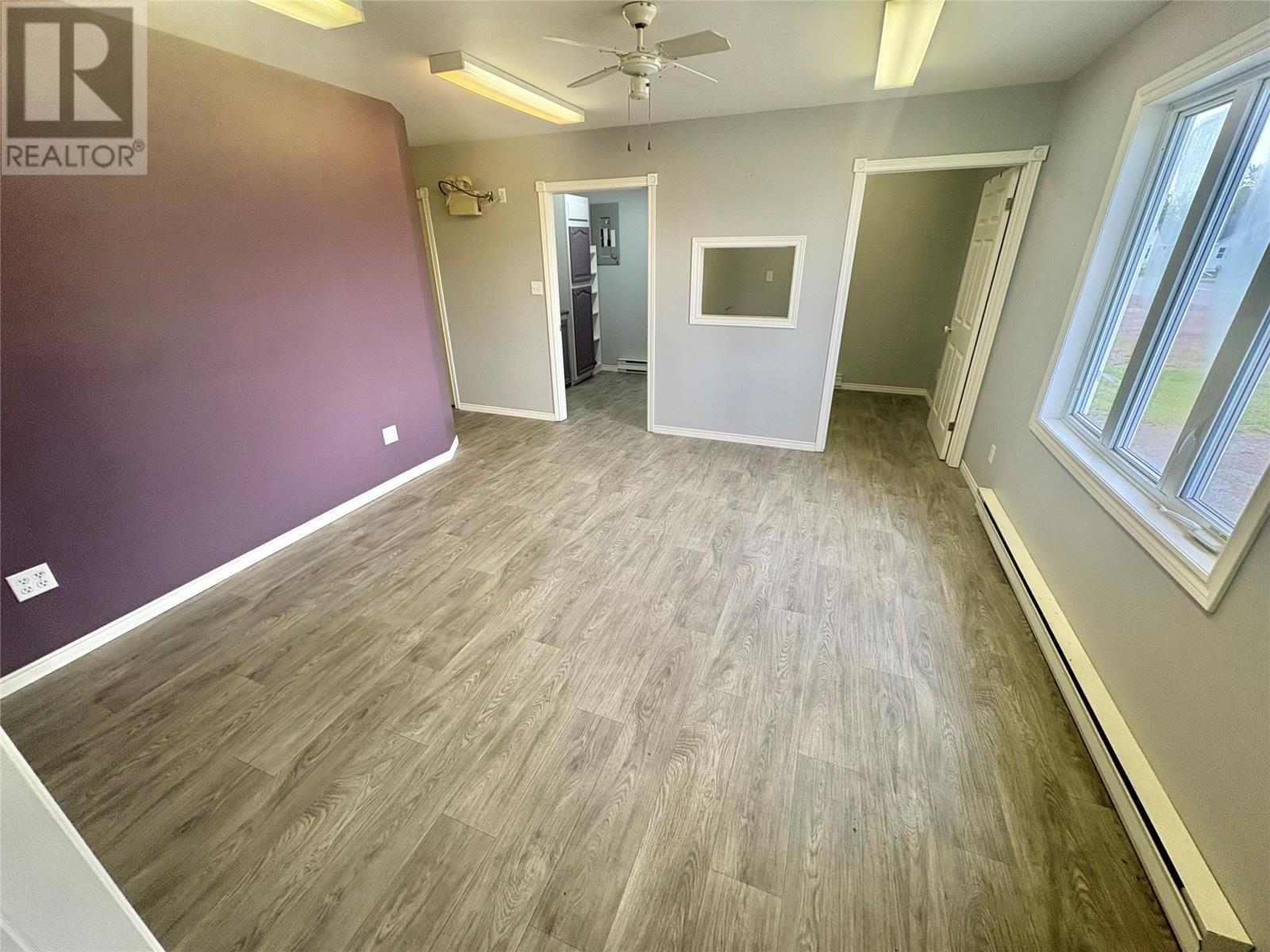 530 Main Street Property Photo 14