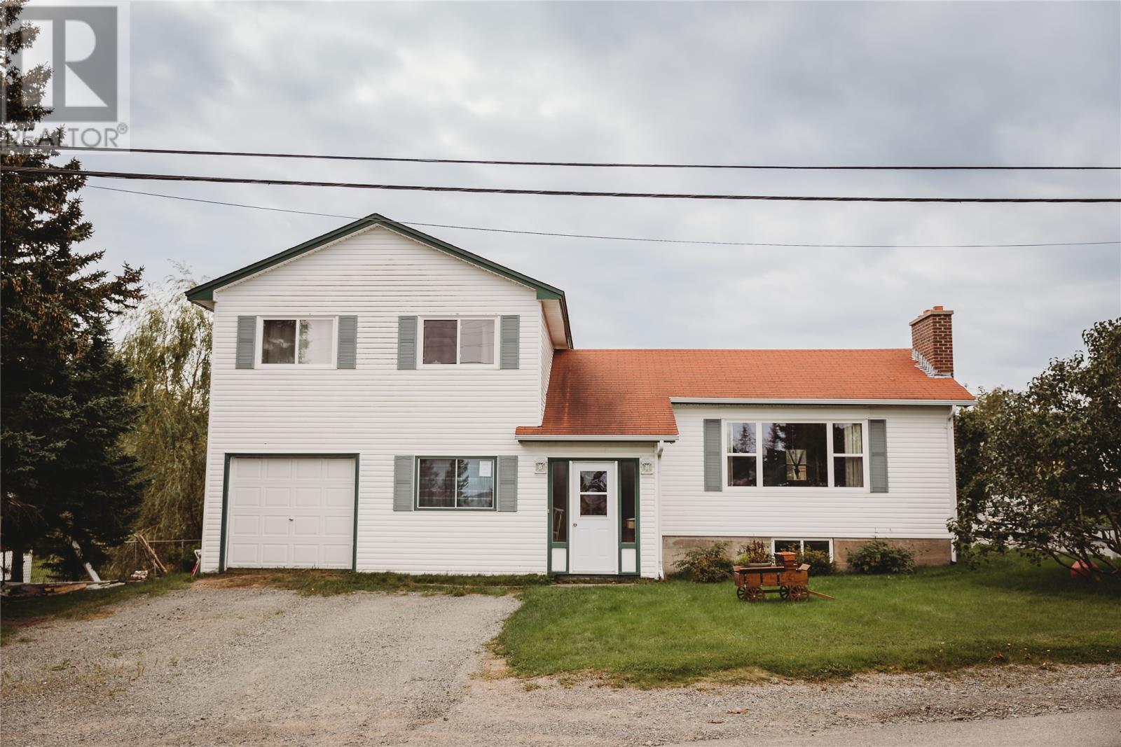 38 Beach Road Property Photo 1