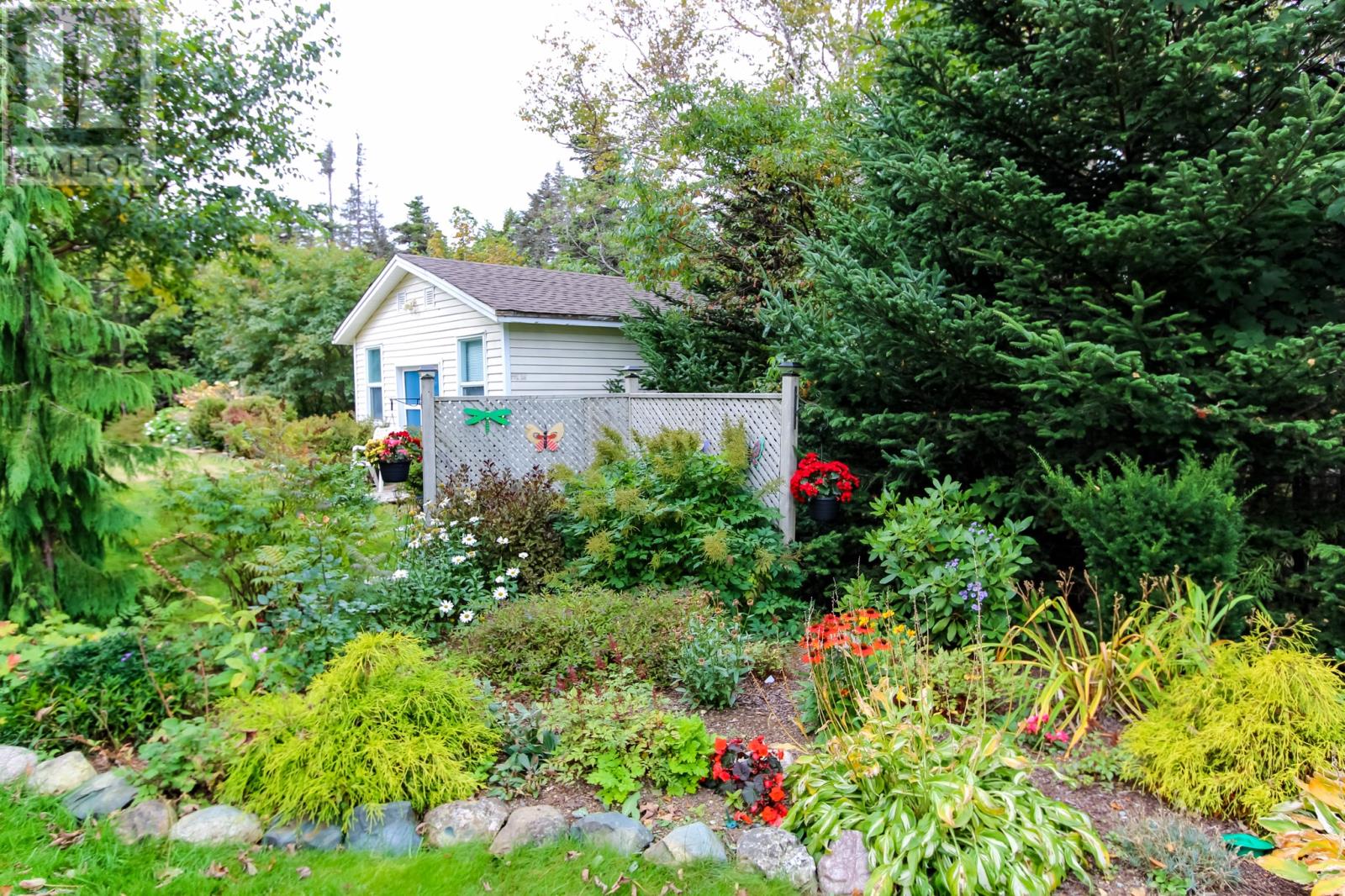 5 Ellard Place Property Photo 35
