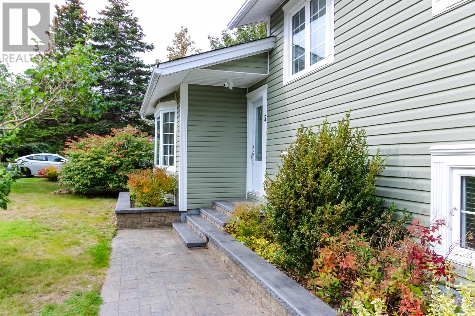 5 Ellard Place Property Photo 49