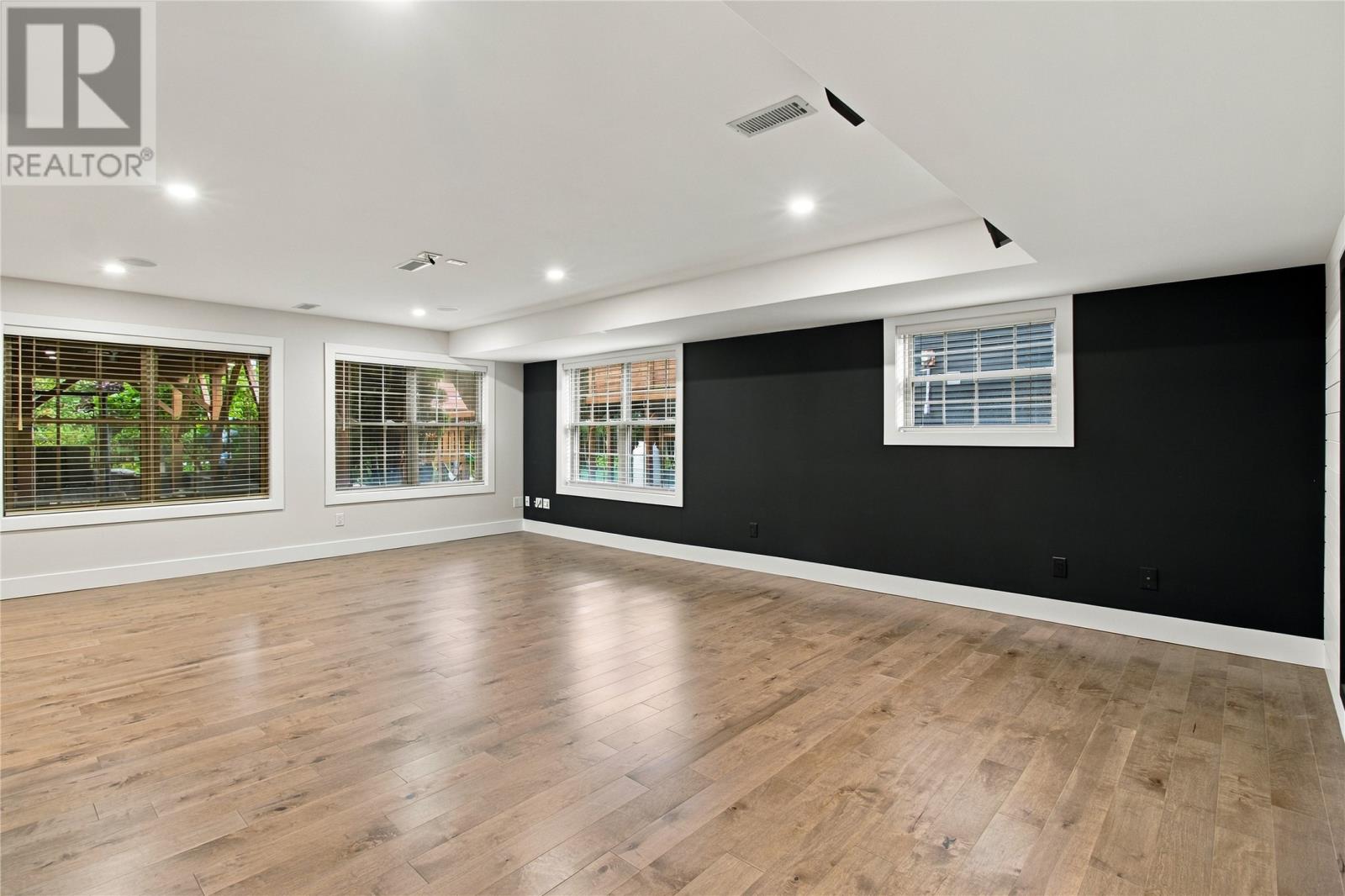 11 Hebbard Place Property Photo 36