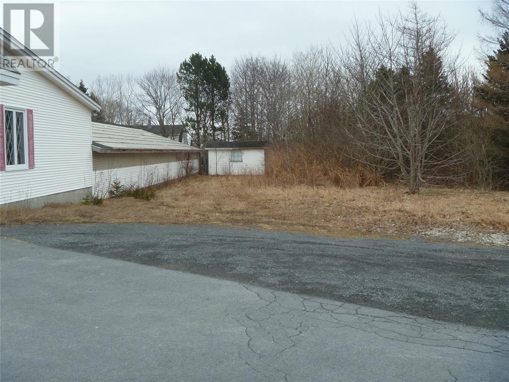 15 Powell Drive Property Photo 4