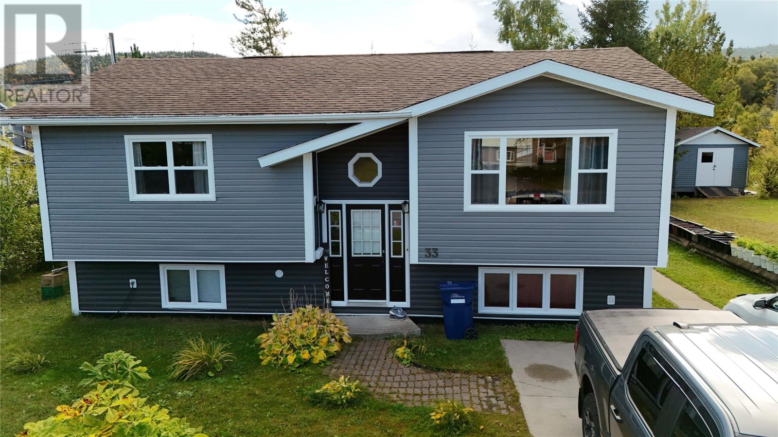 33 Sunnyslope Drive Property Photo 1