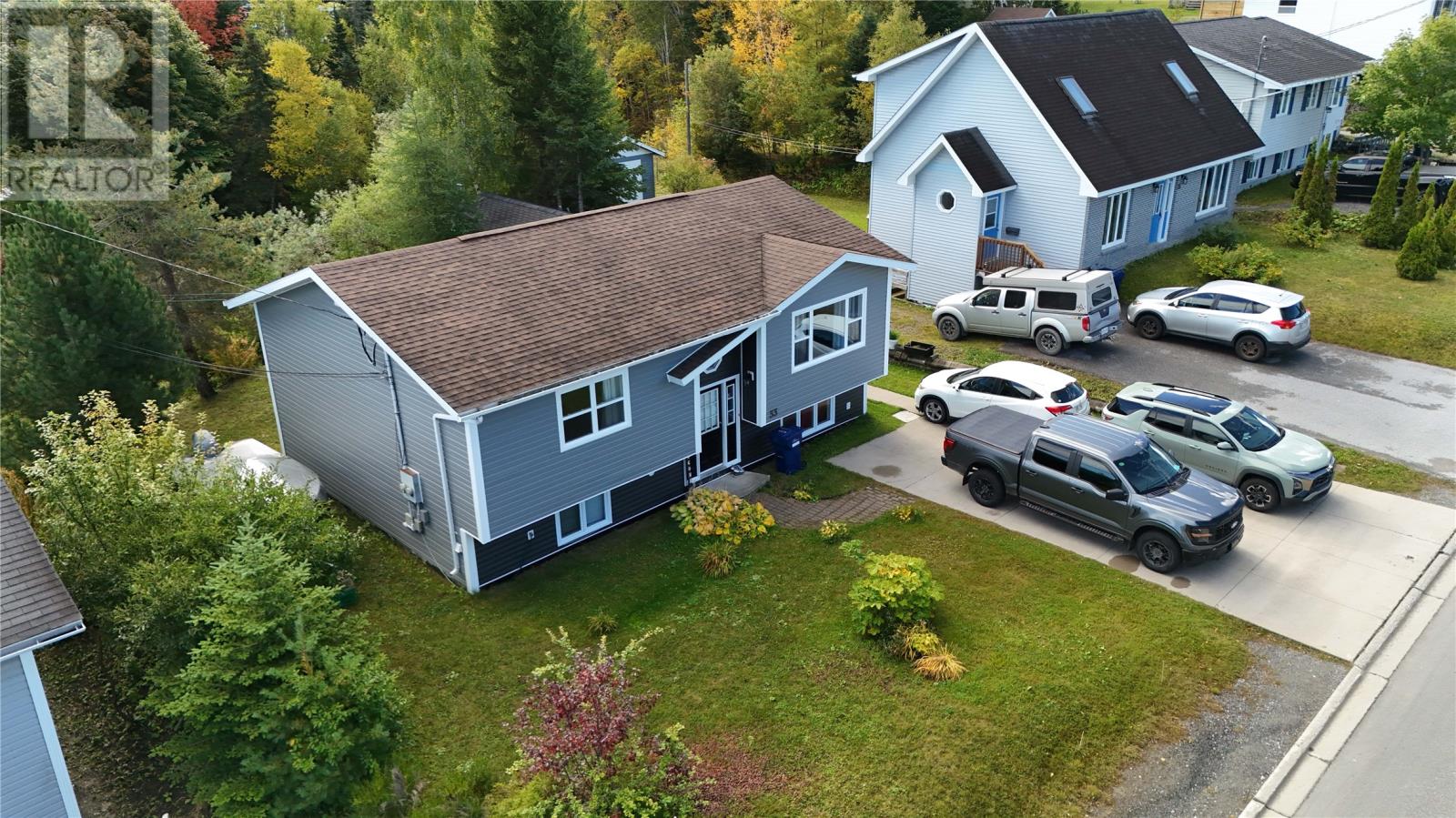 33 Sunnyslope Drive Property Photo 3